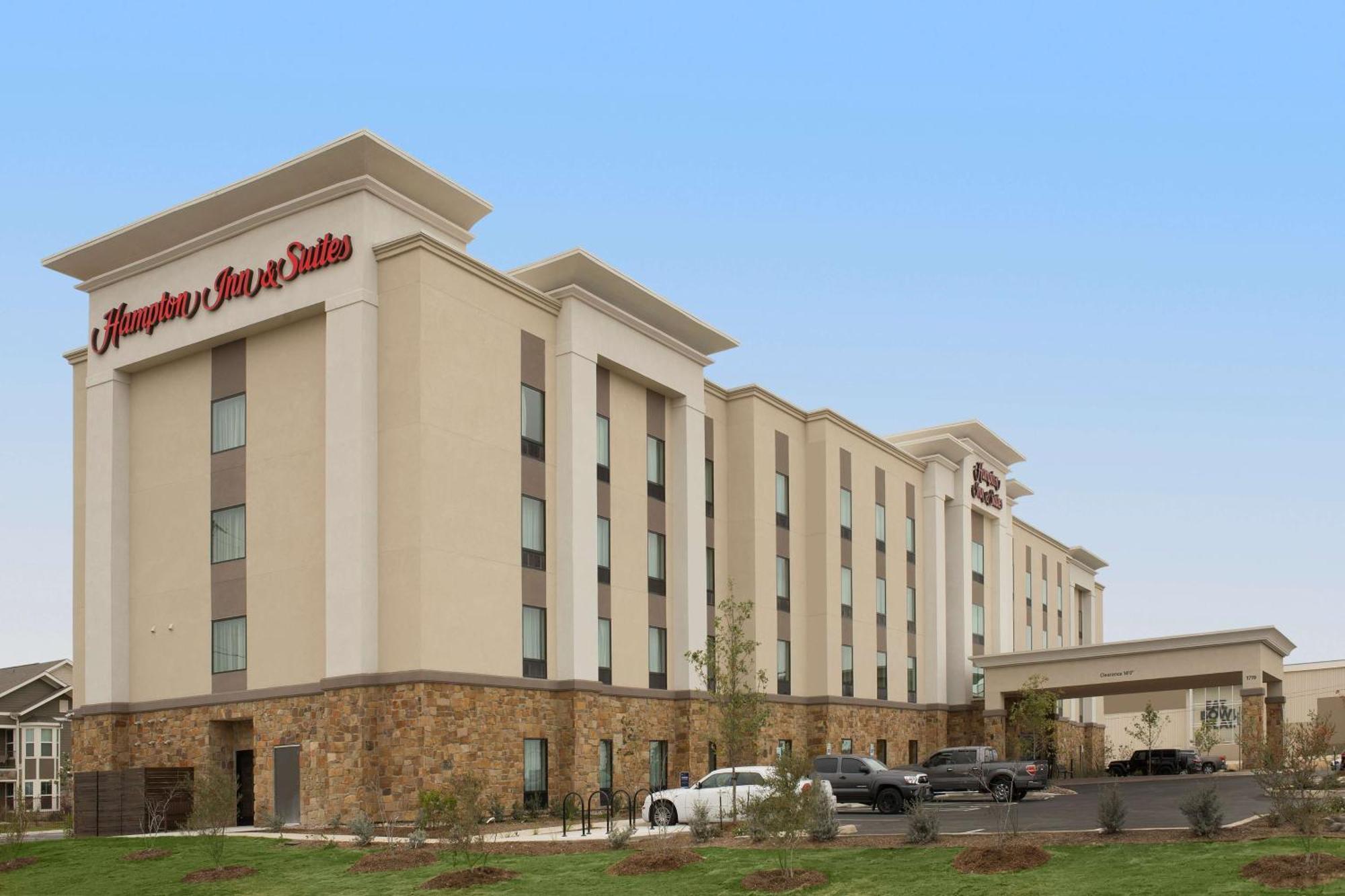 Hampton Inn & Suites San Antonio Lackland Afb Seaworld Bagian luar foto